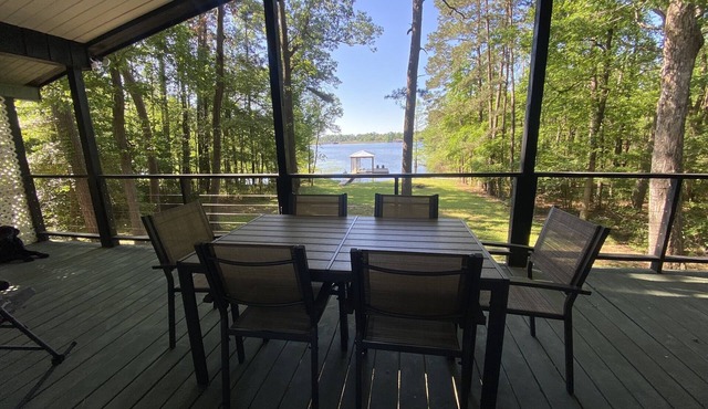 Shore Thing Waterfront Home with private covered boat dock on Toledo Bend