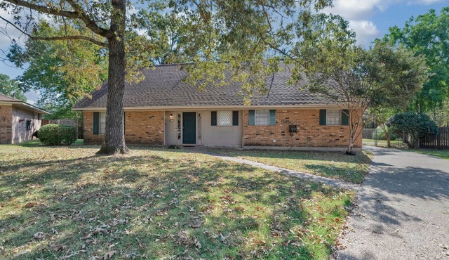 Shreveport Comfy Cul-de-sac 4-bedroom 2 Full Bathroom House with AC