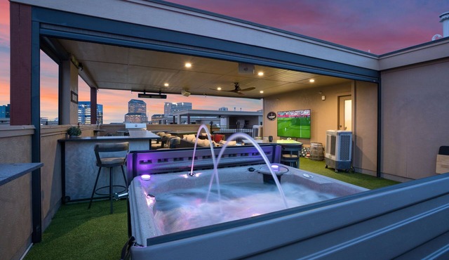 Sky house in LasColinas near Dallas Stadium in Arlington