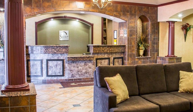 Sleep Inn & Suites at Six Flags