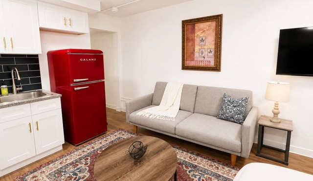 Sleepover | Inviting Studio + Gym - Austin TX