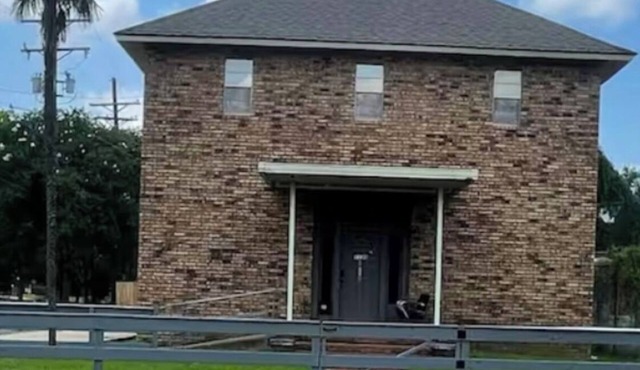 Sleeps11/Centrally located/Riverfront/Hospital