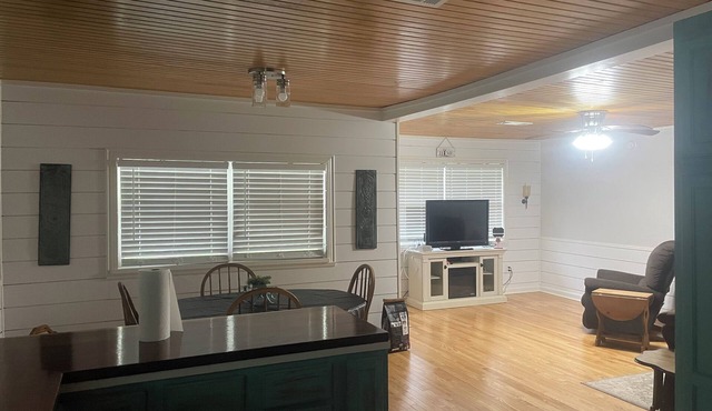 Soothing 3-bedroom house