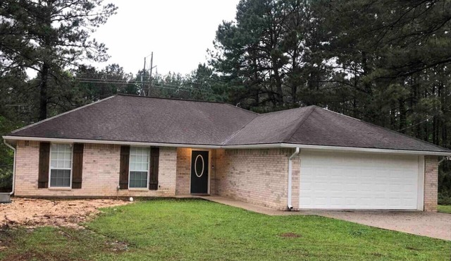 Southern Charm 3B/2B Brick home