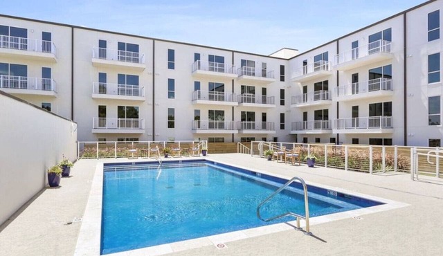 Spacious 2 Bedroom Condo In Bywater New Orleans!