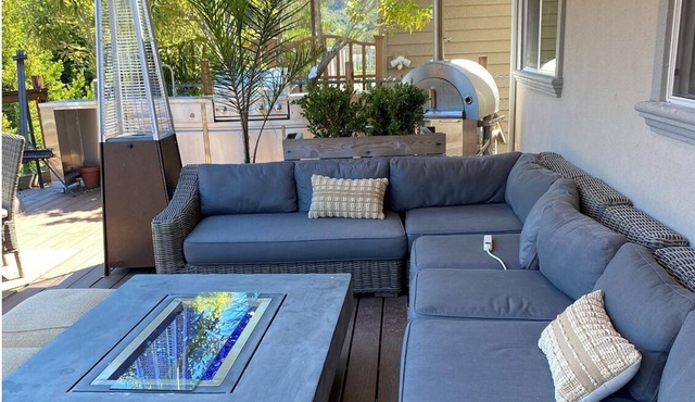 Spacious 4-bedroom house in enchanting Pacifica near Beach in Pacifica