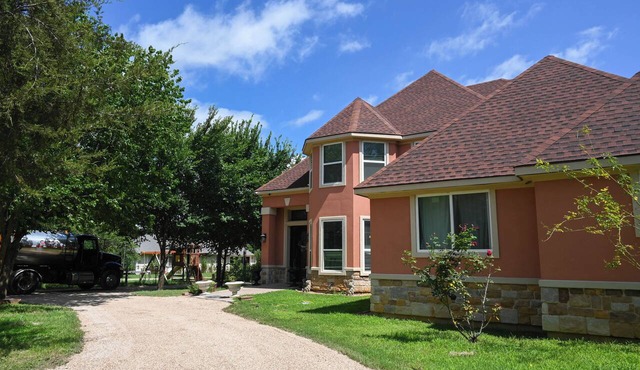 Spacious 5-bedroom house in marvelous Mansfield with AC