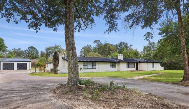 Spacious 5-Bedroom Home in Orange