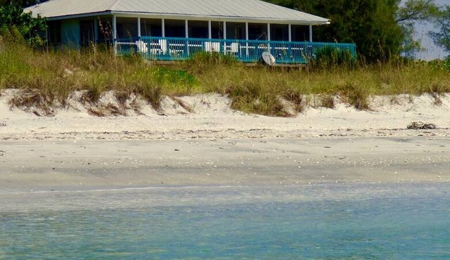Spacious Beachfront House with Panoramic Gulf Views on Little Gasparilla Island, Florida in Placida