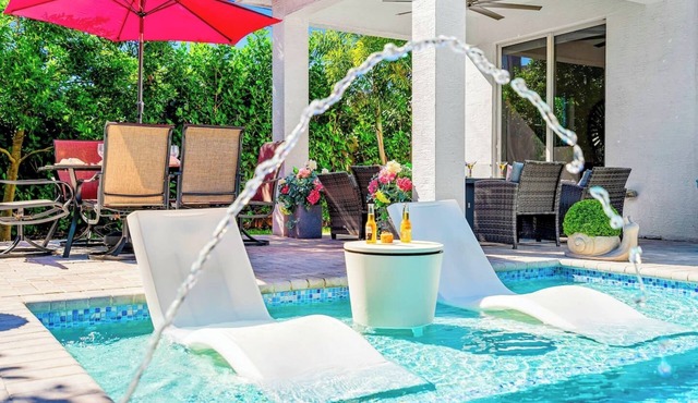 Spacious Designer Home Htd Pool Near Atlantic Ave in Delray Beach