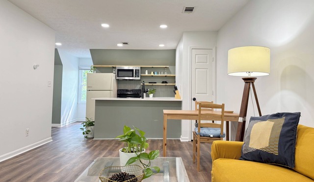 Spacious Entire Home in Great Location ! in Chamblee