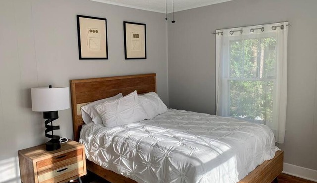 Spanish Town/Downtown Apartment