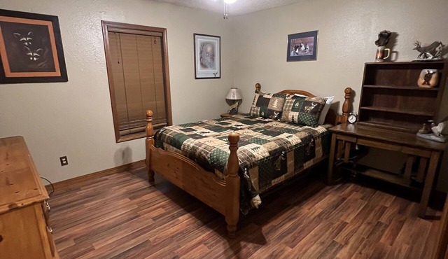 Spillway Road Retreat (2.5 miles from Lake D’Arbonne)