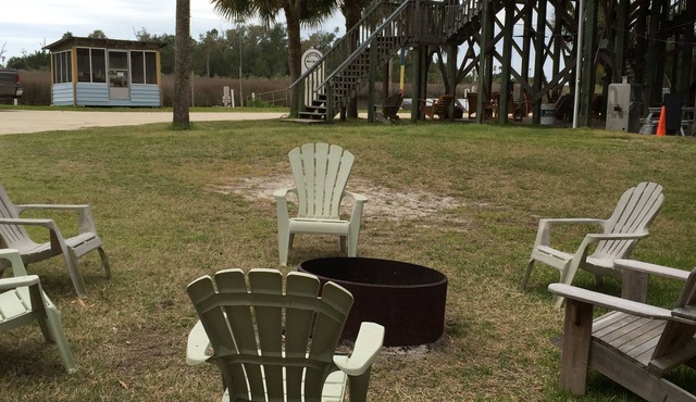 Spring Warrior Fish Camp Studio Room, Located On the Gulf of Mexico in Perry