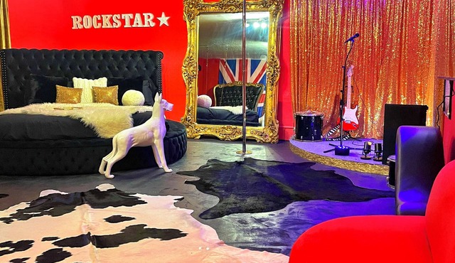 Stay Like a Rockstar! Houston’s most unique property!