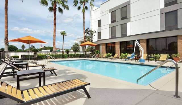 Stress-Free & Pet-Friendly Stay | Perfect for Family Exploring Brookhollow