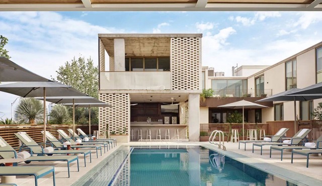 Studio-Style Suite with Balcony Overlooking Pool in Austin
