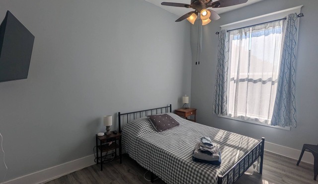 Studio with Queen Bed in Robinson