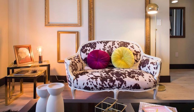 Stylish & Eclectic Modern 2/1 Apt – WeAreAuthentic in South Pasadena