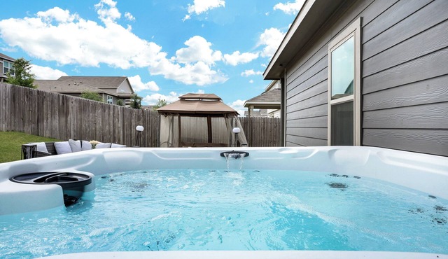 Stylish Hot Tub Retreat | BBQ Yard Games WiFi Pets
