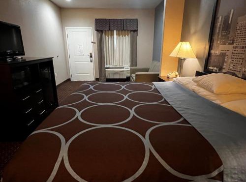 Super 8 by Wyndham Center