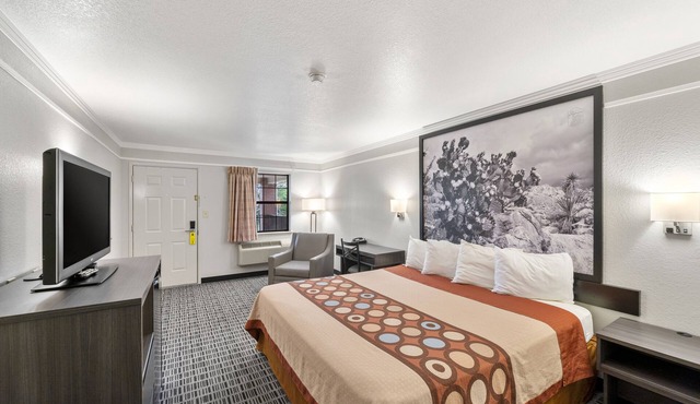 Super 8 by Wyndham Mount Vernon