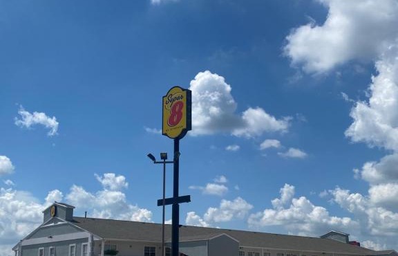 Super 8 by Wyndham Terrell in Terrell