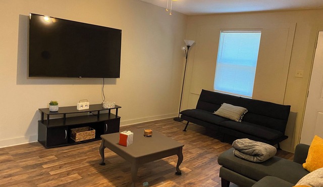 Superb 3-bedroom house with AC in Monroe