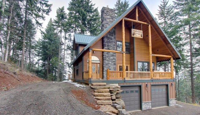 Svendsen Lodge in Parkdale