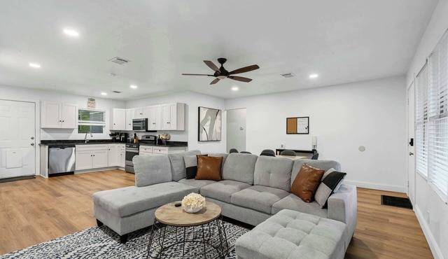 TCU Area Home - Blue Bonnet Circle