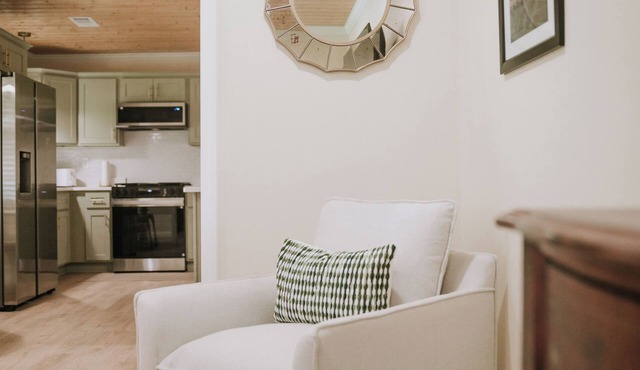 The Beachcomber B - 2 bedroom in Golf Cart District near beaches and downtown! in Ocean Springs