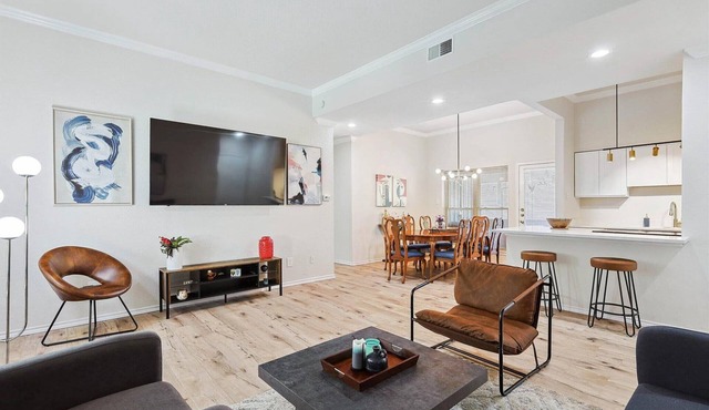 The Best of The North Dallas Area, Pool & Patio