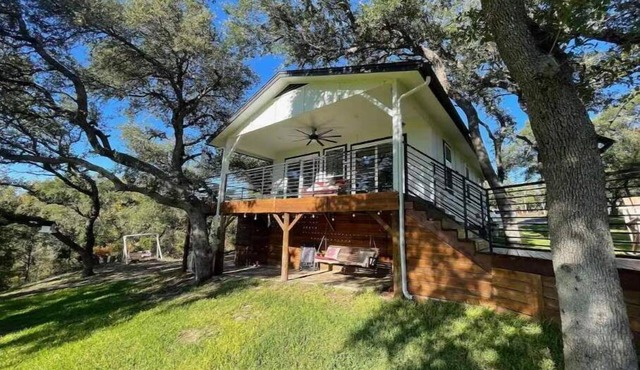 The Bird House on Cow Creek Cabin/Lake Travis