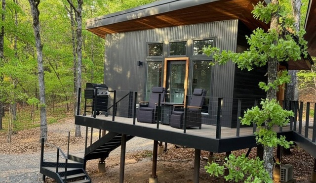 The Cabin at Rocky Top w/Private Outdoor Hot Tub