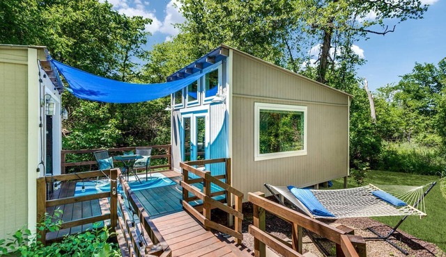 The Casa Estiva- A Restful Getaway in the Forest in Weatherford, TX