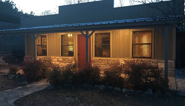 The Cottage At Axis Hill Farm with Private Riverfront