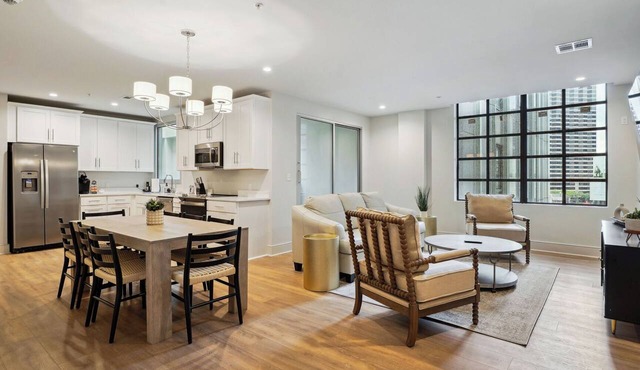 The Eleanor 5BD/4B w Two Balconies, 8th Floor