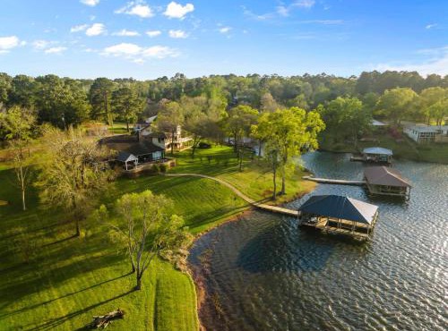 The Finding Place at Lake Palestine