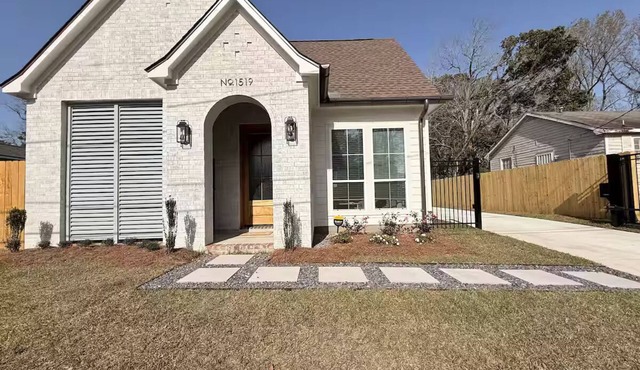 The Grand Magnolia - Entire home in Baton Rouge, Louisiana