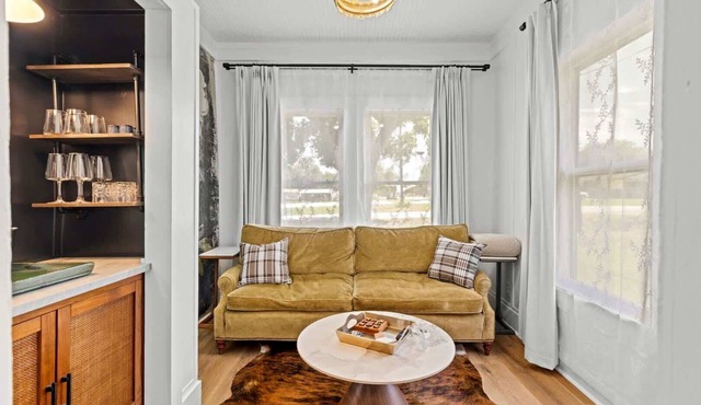 The Johnson - Spacious Backyard and Fire Pit