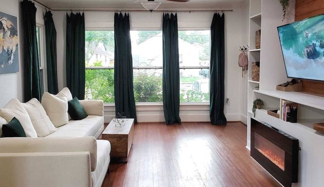 The Mid City Bungalow - 2 Miles from LSU
