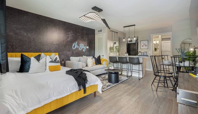 The Ochre | Stylish Social Studio | Sleeps 5