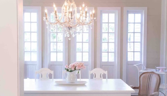 The Poppy | Round Top Escape Minutes from Square