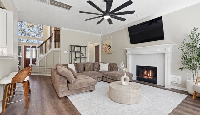 The Roman 2 | Spacious Home with Pool & Game Lounge