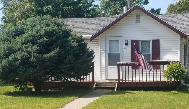 The White House 3 Bedroom home in great location in Sergeant Bluff