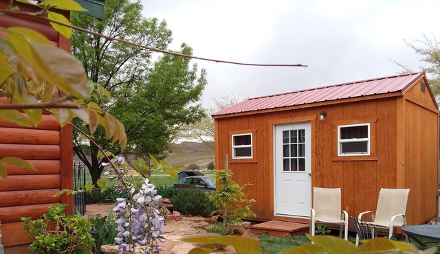 Tiny Sleeper Cabin 2 at Zion West RV Park in Leeds