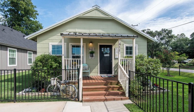 Tomball Craftman Cottage
