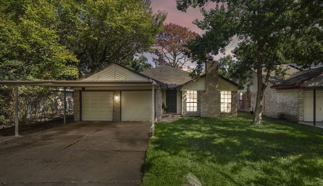 Tranquil 3-Bed Home, 3 Mins to Sylvan Beach Fun!