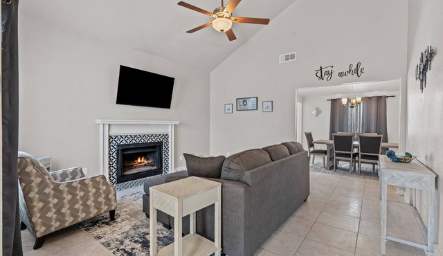 Tranquil Cozy 3 Bedroom Home in Duncanville