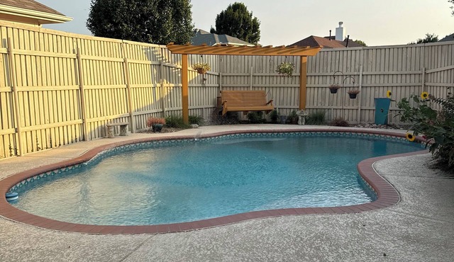 Tranquil Escape on Crooked Ridge in the City of Lakes